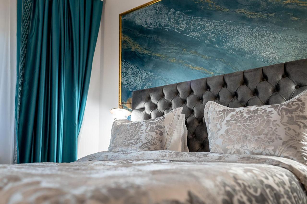 Suru Hotel & Restaurant Buşteni Zewnętrze zdjęcie