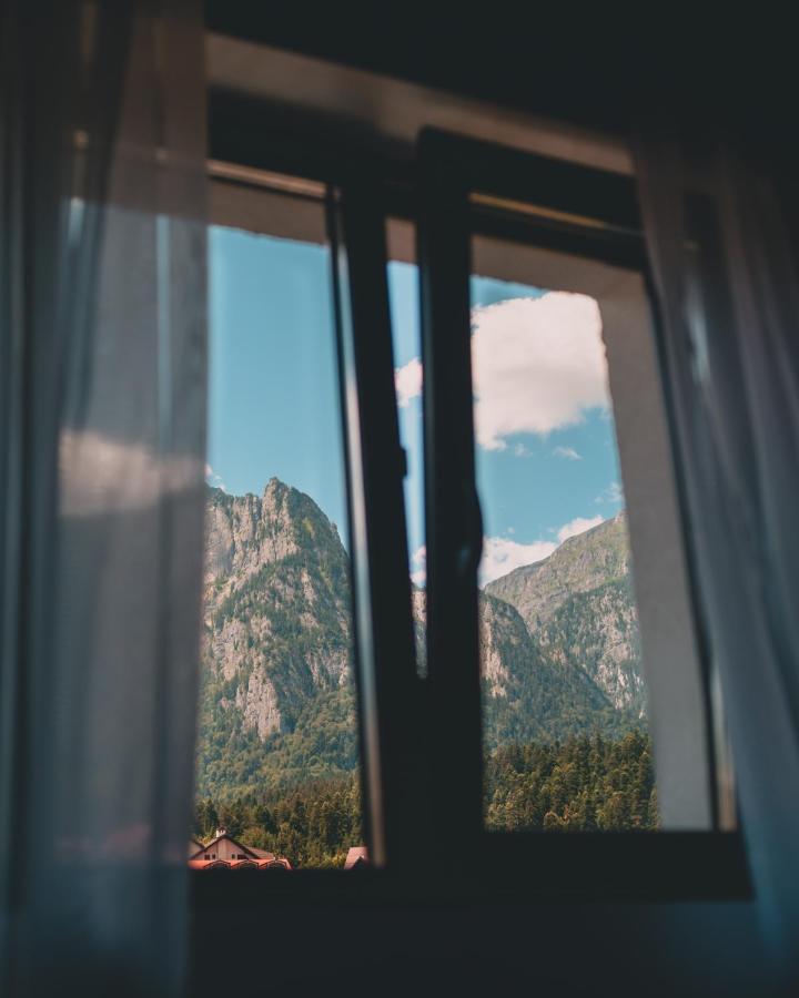 Suru Hotel & Restaurant Buşteni Zewnętrze zdjęcie
