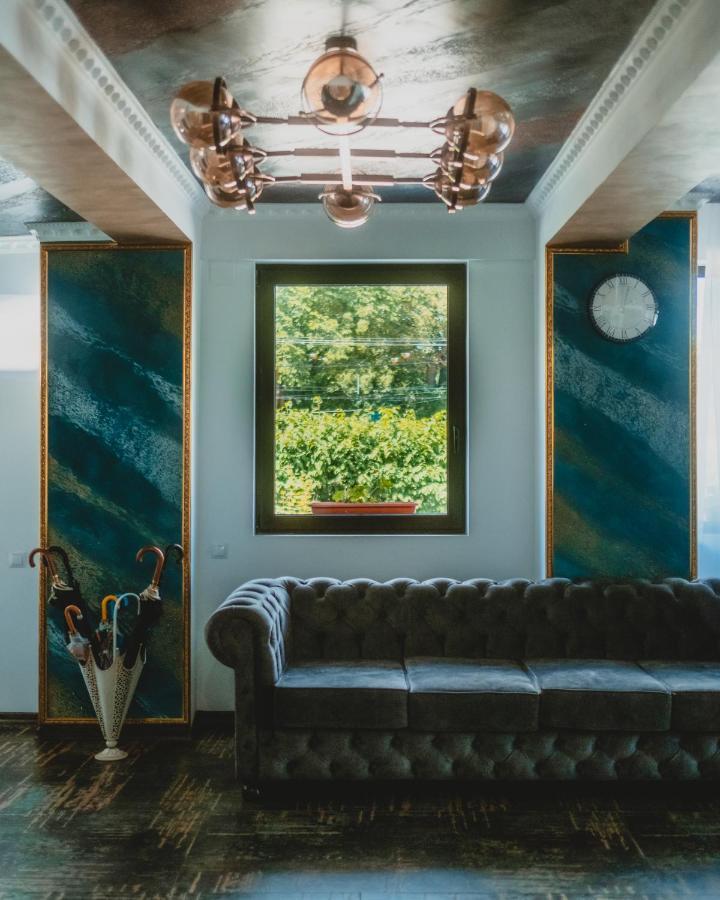 Suru Hotel & Restaurant Buşteni Zewnętrze zdjęcie